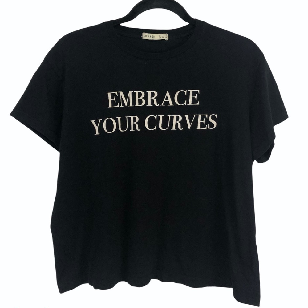 Embrace your curves tshirt L 12